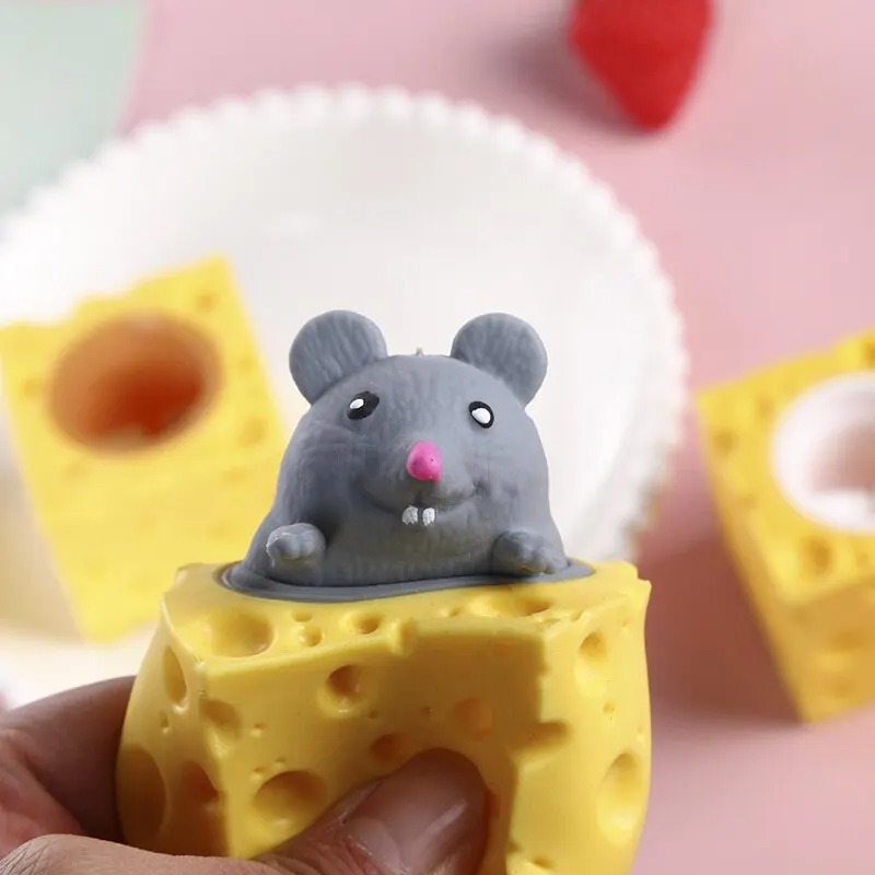 Pop Up Funny Mouse And Cheese  - Photography Jokes recension och pris