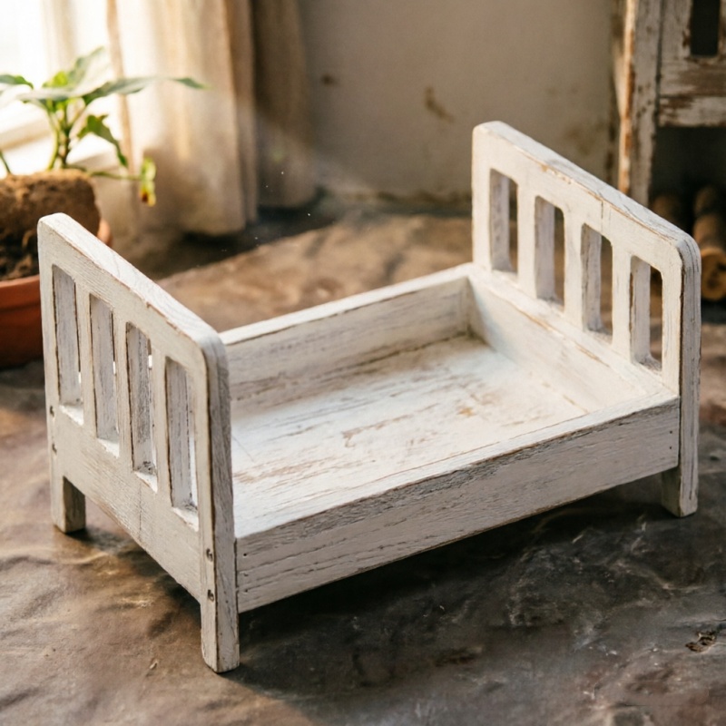 Infant Posing Sofa Retro Wood  - Photography Life recension och pris